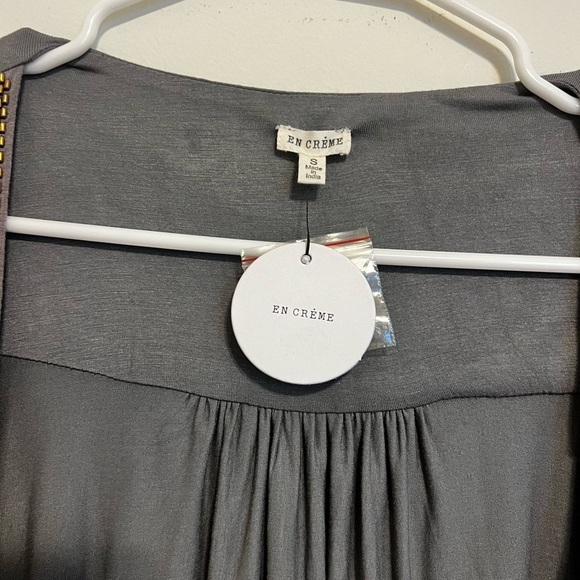 2/$30 En Creme - Gray Kimono w/ Beaded Accent Size Small - NWT - Picture 5 of 5